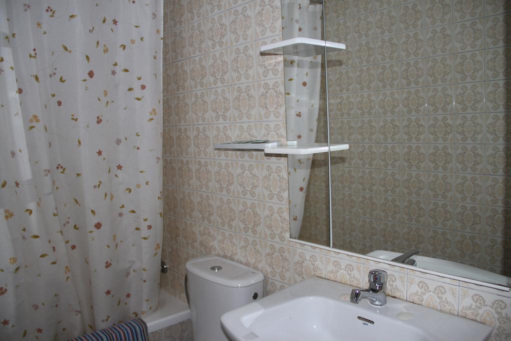 Hostal Mengual Gandia Room photo
